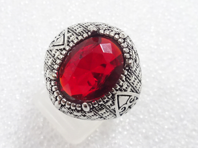 JAPANESE KIMONO / ANTIQUE COLORED STONE RING (SIZE 18)
